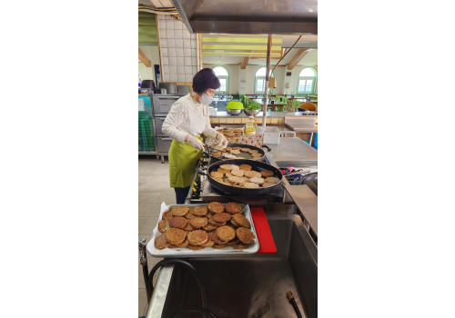 고심정사 정진회 간식봉사가 있었습니다.